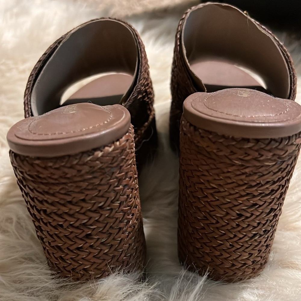 Guess Raffia Wedges - Picture 4 of 5